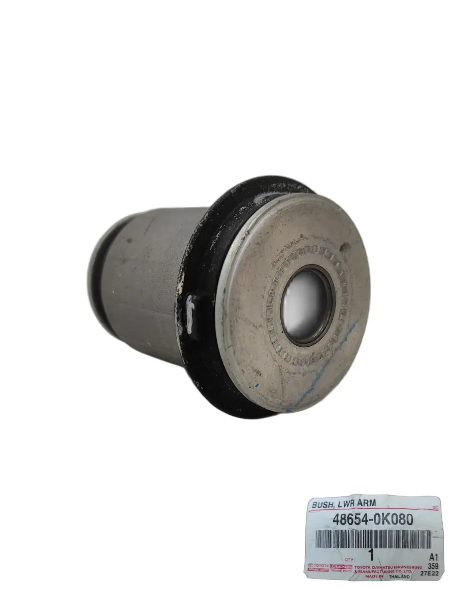 48654-0K080 Buje De Meseta Inferior Toyota Fortuner Dubai/hilux Revo Negro