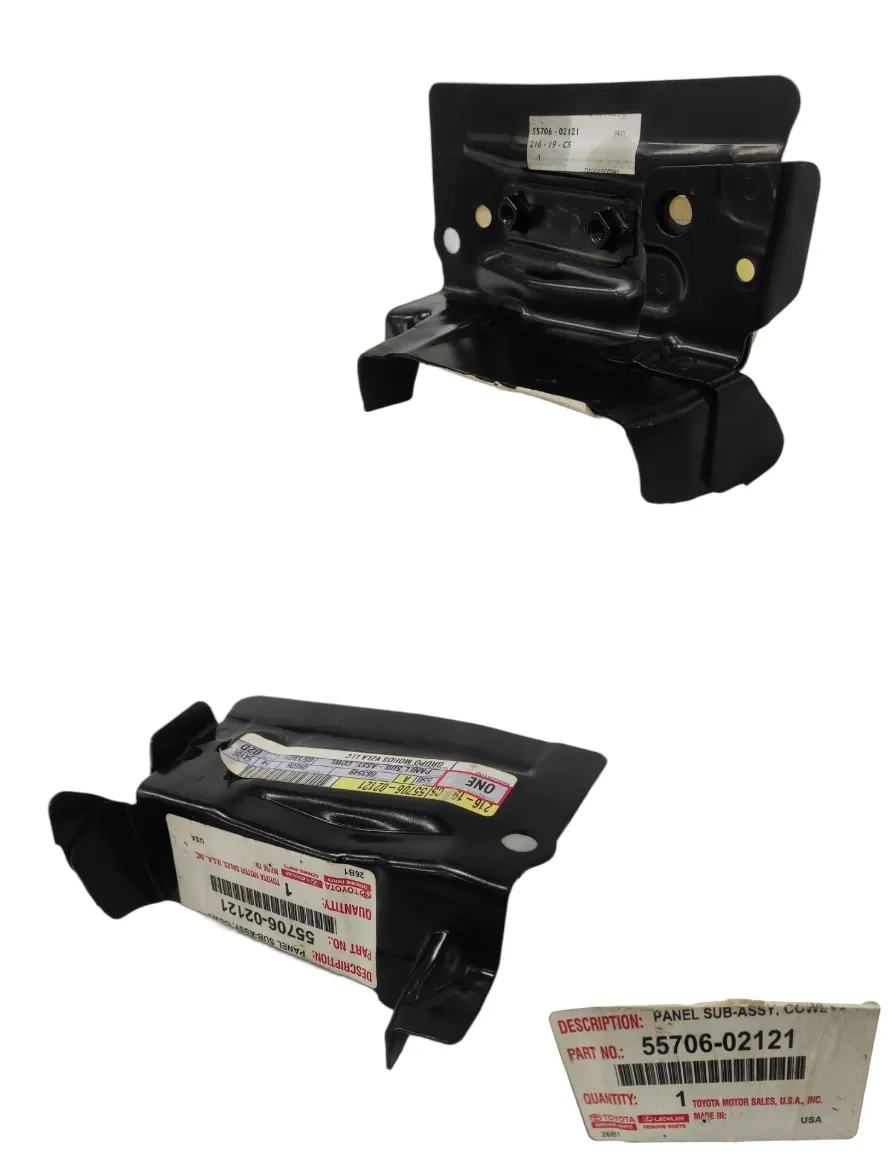 55706-02121 Base De Torpedo Toyota Corolla 15-18 Negro